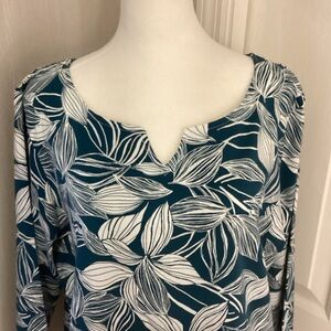 Teal and White NWT Leaf Print long sleeve Sz XL